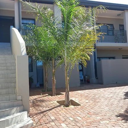 Self-Catering Studio, Unit 3 On Krupp Βίντχουκ Εξωτερικό φωτογραφία